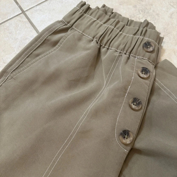 Zara | Cropped high waisted trousers in Olive | Size: Medium - Picture 2 of 7